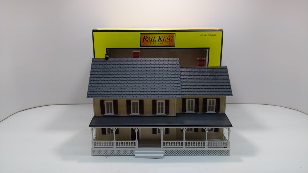 MTH 30-9081 O Gauge Country House Tan With Brown Shutters