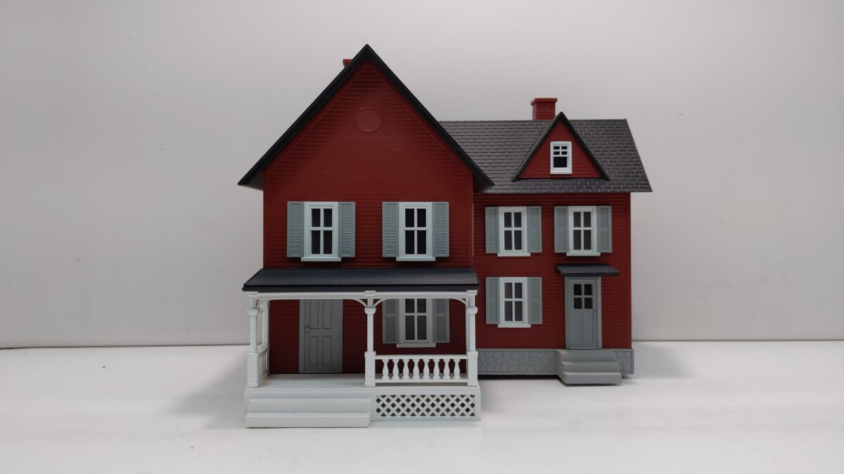 MTH 30-9016 O Red W/Gray Built Up Farm House