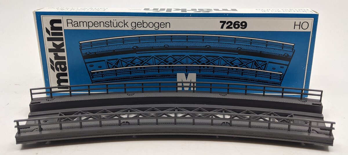 Marklin 7269 HO Curved 9-1/2" Ramp Section for M Tracks