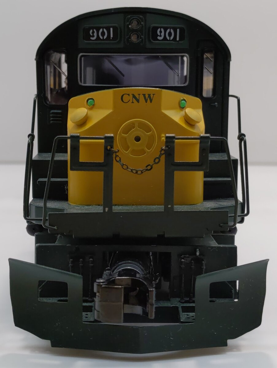 MTH 30-20273-1 CNW RS-27 Diesel Engine w/ Proto-Sound 3.0 #901