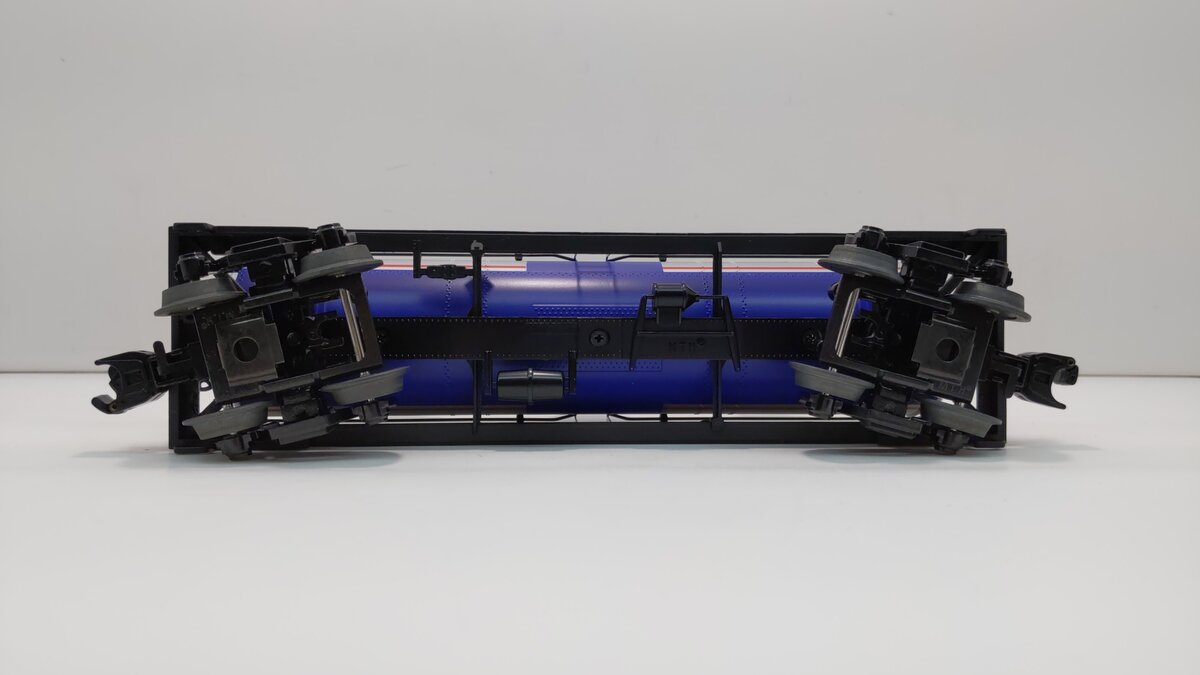 MTH 30-73349 O Gauge Amtrak 3-Dome Tank Car #100102