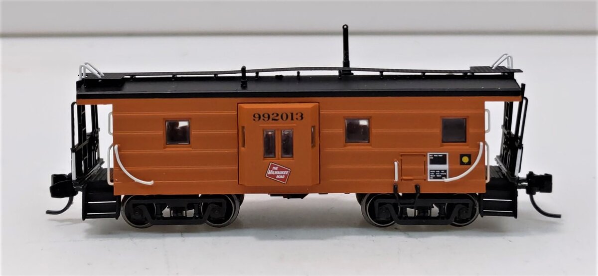 Fox Valley Models 91020 N MILW Low-Window Rib-Side Caboose w/Oil Door #992013