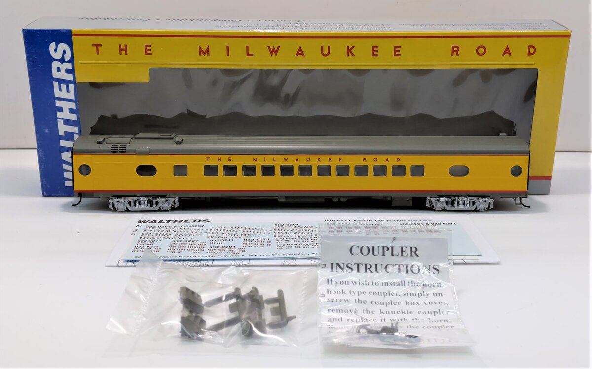 Walthers 932-9302 Milwaukee Road #498-Series 52-Seat Coach