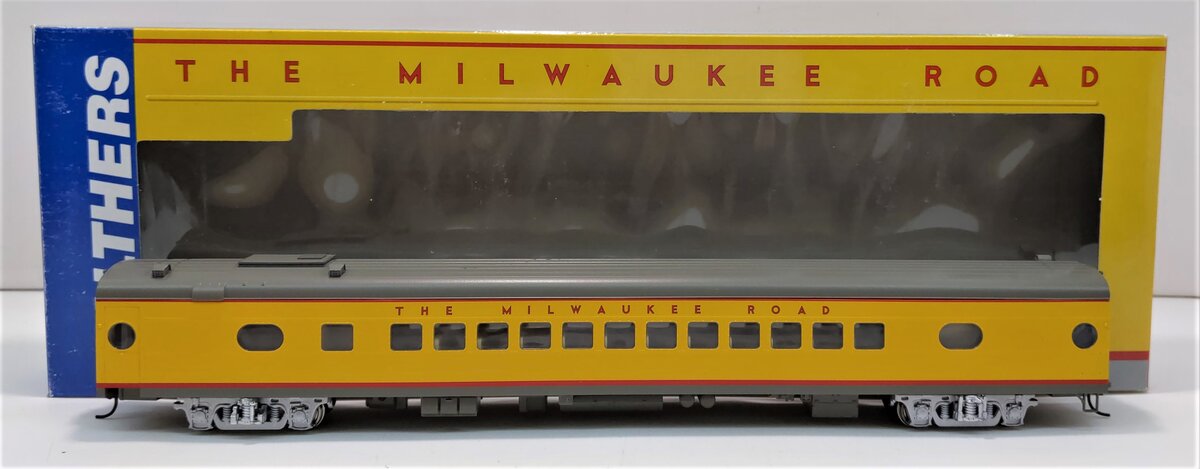 Walthers 932-9281 HO Scale Milwaukee Road Hiawatha Yellow 52-Seat Coach