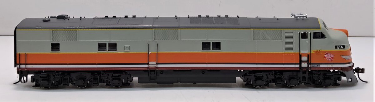 Broadway Limited 2376 HO Milwaukee Road EMD E7A Diesel Loco w/Paragon2™ #17A