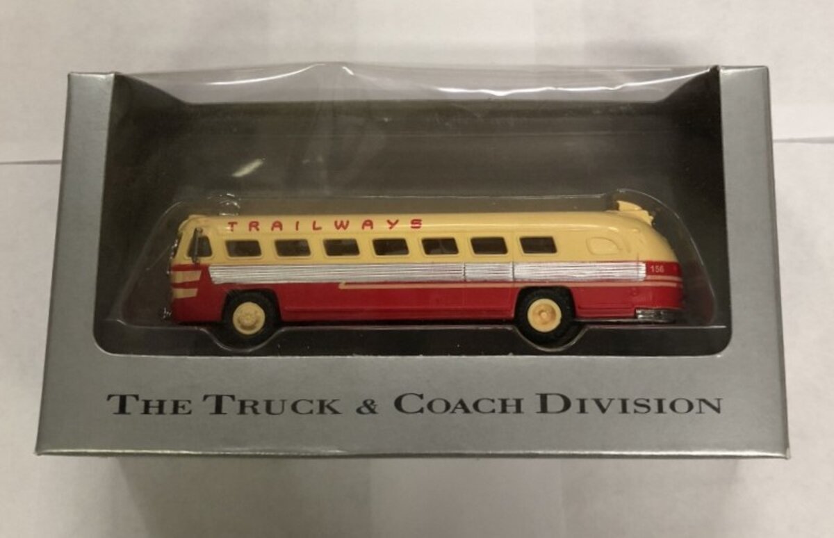 American Precision Models SP108 1:87 4.5" Trailways 156 Flxible Clipper Bus