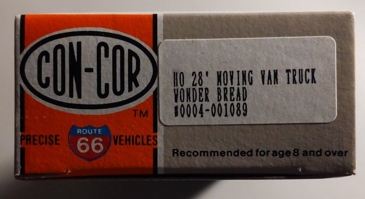 Con-Cor 0004-001089 HO Scale Wonder Bread 28' Moving Van