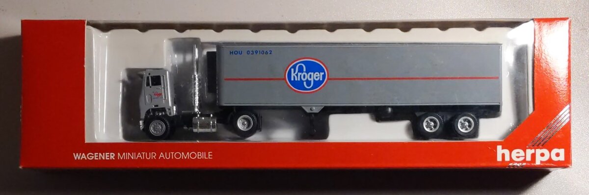 Herpa 6054 HO Scale Kroger Tractor With Reefer Trailer