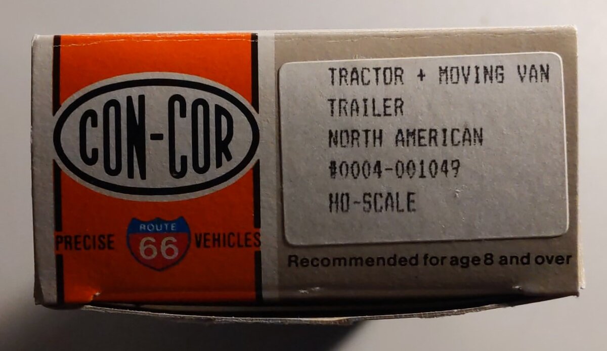 Con-Cor 0004-001049 HO Scale North American Tractor Trailer