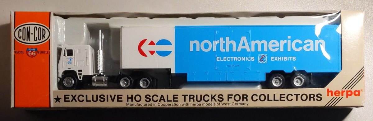 Con-Cor 0004-001049 HO Scale North American Tractor Trailer