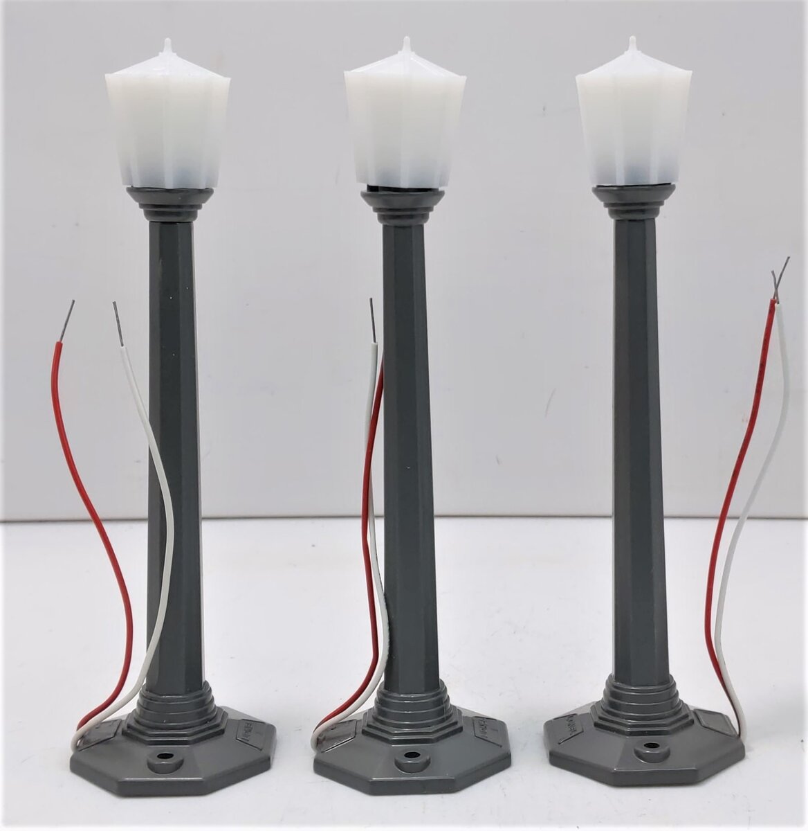 Lionel 6-22950 O Classic Street Lamps Set of 3