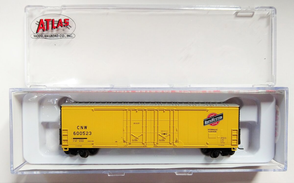 Atlas 50005200 N Chicago & North Western 53' Double Plug Door Boxcar #600523