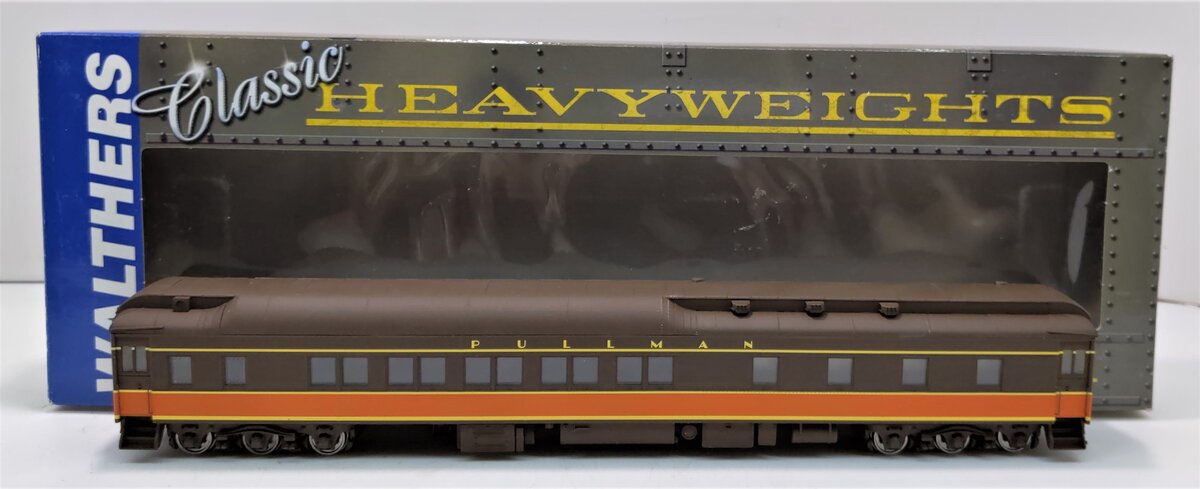 Walthers 932-10567 HO Illinois Central Pullman Heavuweight 10-1-2 Sleeper Car
