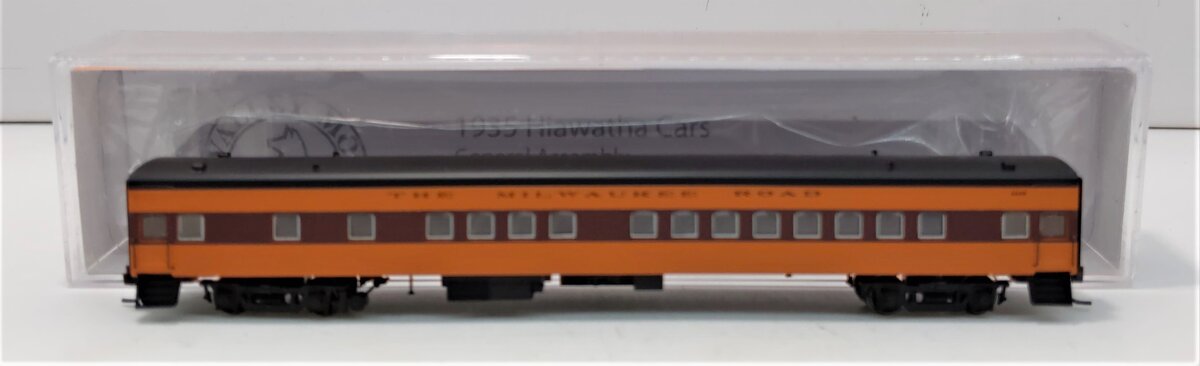 Fox Valley Models 40107 N Scale 1935 Milwaukee Road Bunk Coach Car #4443