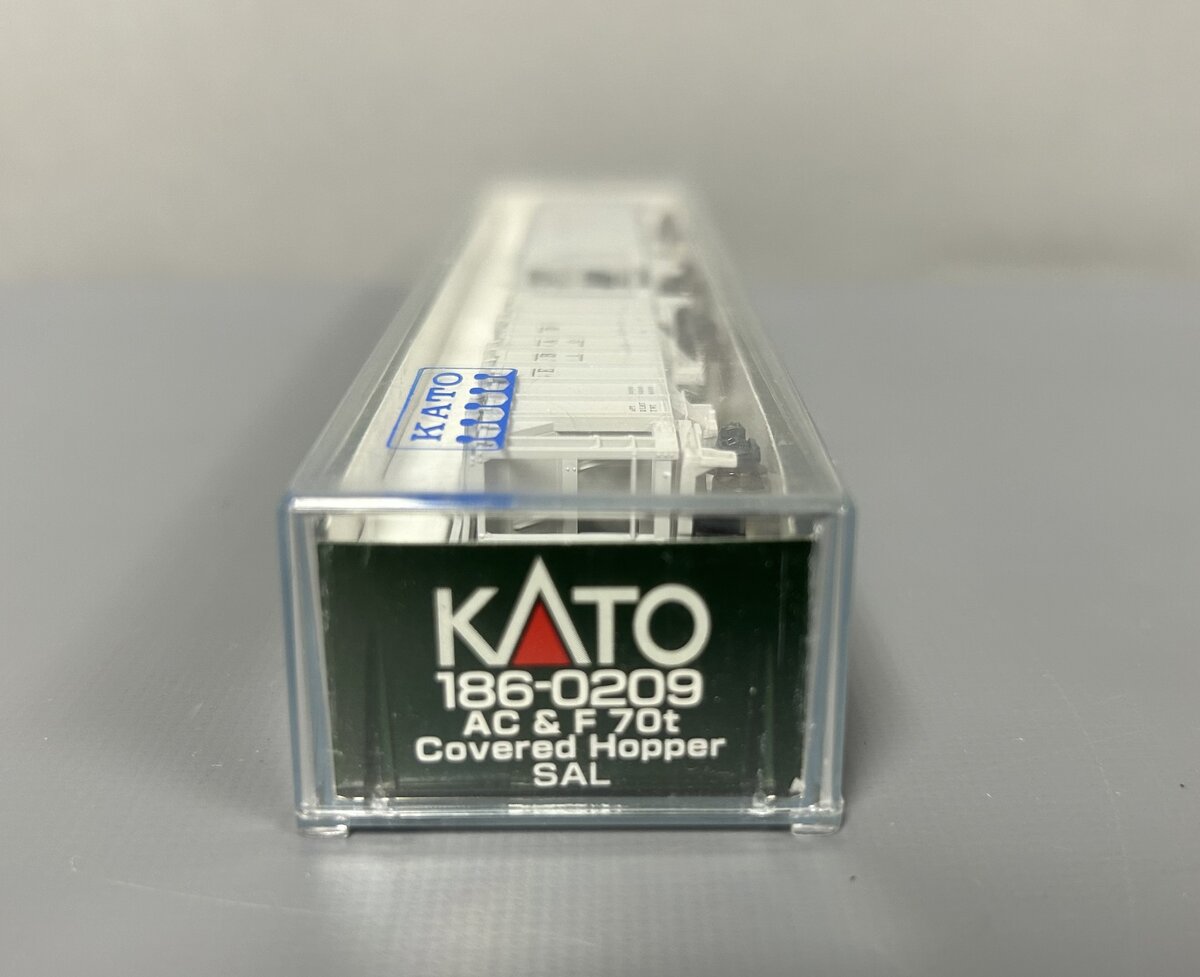 Kato 186-0209 N Scale Seaboard AC&F 70 Ton Covered Hopper (Set of 2)