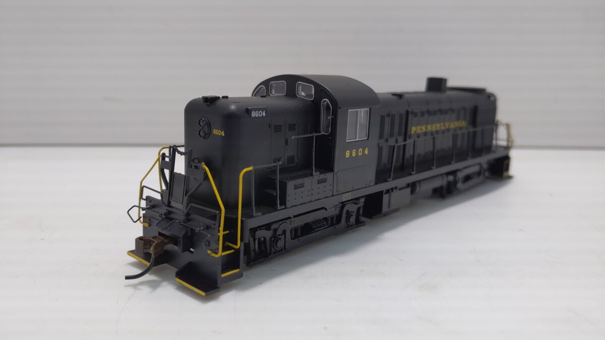 Bachmann 64205 HO Pennsylvania RS3 Diesel Locomotive w/DCC #8604
