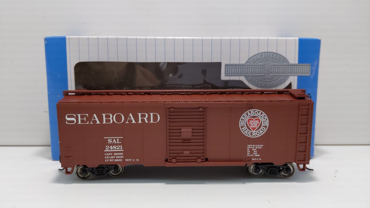 Bachmann 17046 HO Seaboard 40' Steel Boxcar #24821