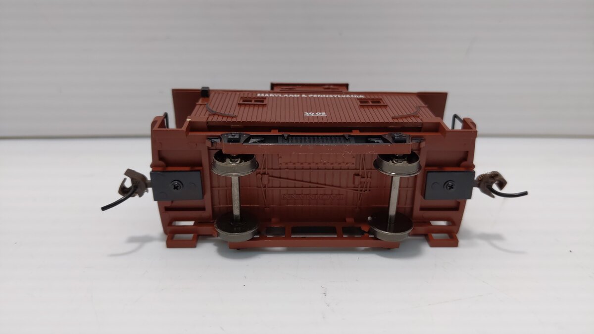 Bachmann 18439 HO Maryland & Pennsylvania Wood 4-Wheel Bobber Caboose