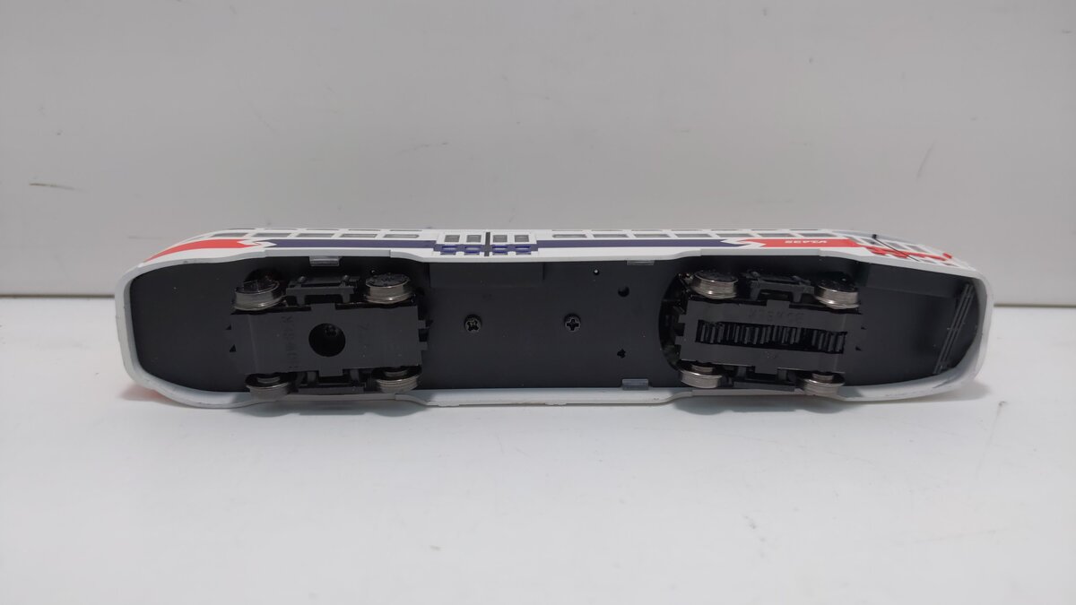 Bowser 12669 HO Scale PCC Septa Phase 1 Diesel Loco W/ DCC & Sound #2185