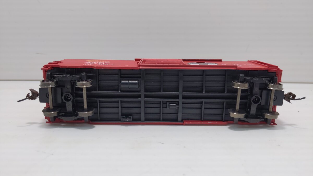 Model Power 2171 HO Scale ATSF Santa Fe 40' Metal Box Car