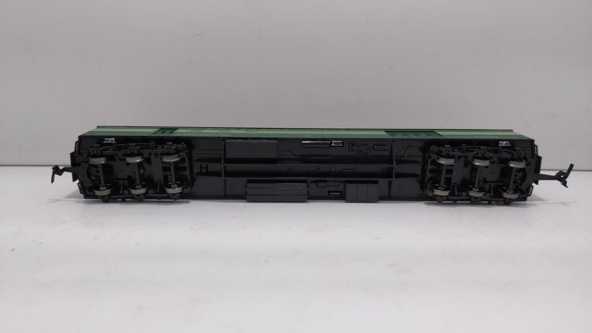 IHC 49630 HO Scale Southern Crescent Limited Heavyweight Baggage Car