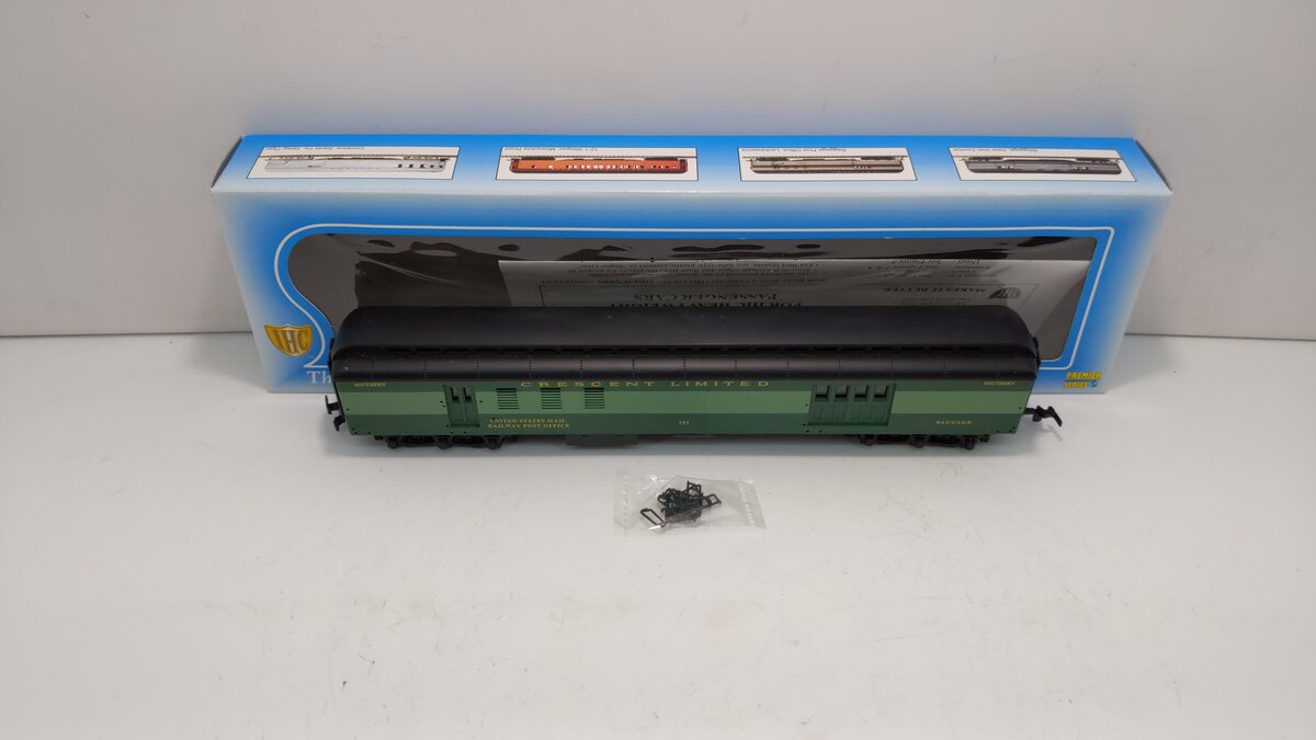 IHC 49630 HO Scale Southern Crescent Limited Heavyweight Baggage Car
