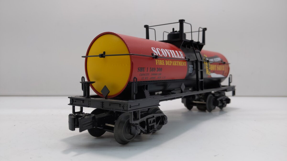 MTH 30-73577 O Fire Station Hot Sauce RailKing Smoking Tank Car #1569300