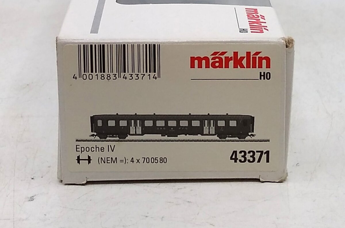 Märklin 43361 / 43371 / 43381 / 43391 客車 Marklin 43371 Swiss Federal Railways SBB 2nd Class Steel