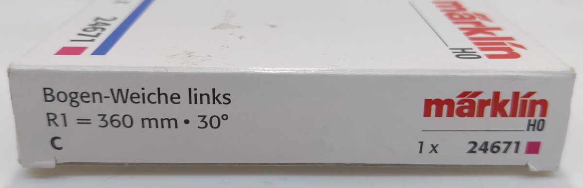Marklin 24671 HO C Track R1 14-3/16" Radius 30° Left Hand Curved Switch Turnout