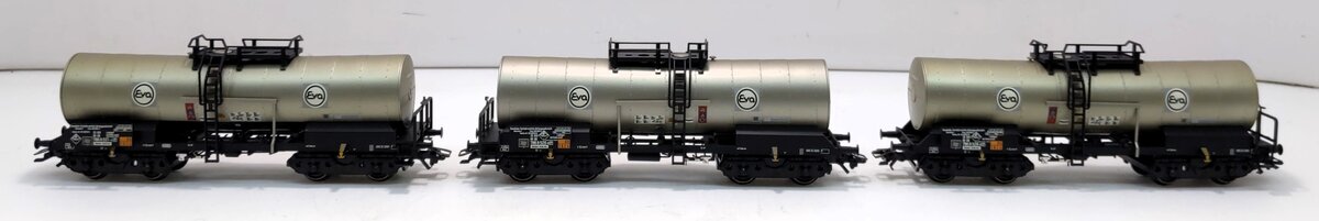Marklin 46470 HO Scale DB Eva Chemical Tank Car Set