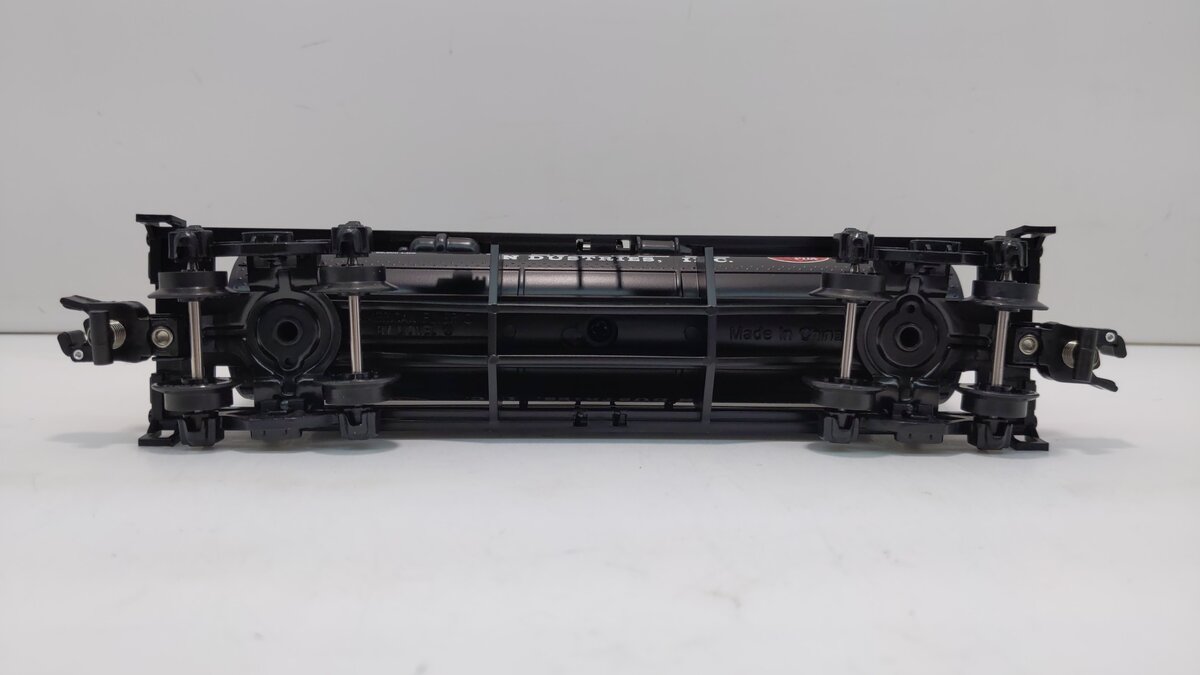 American Flyer 6-48418 S Gauge Protex 3-Dome Tank Car #1054
