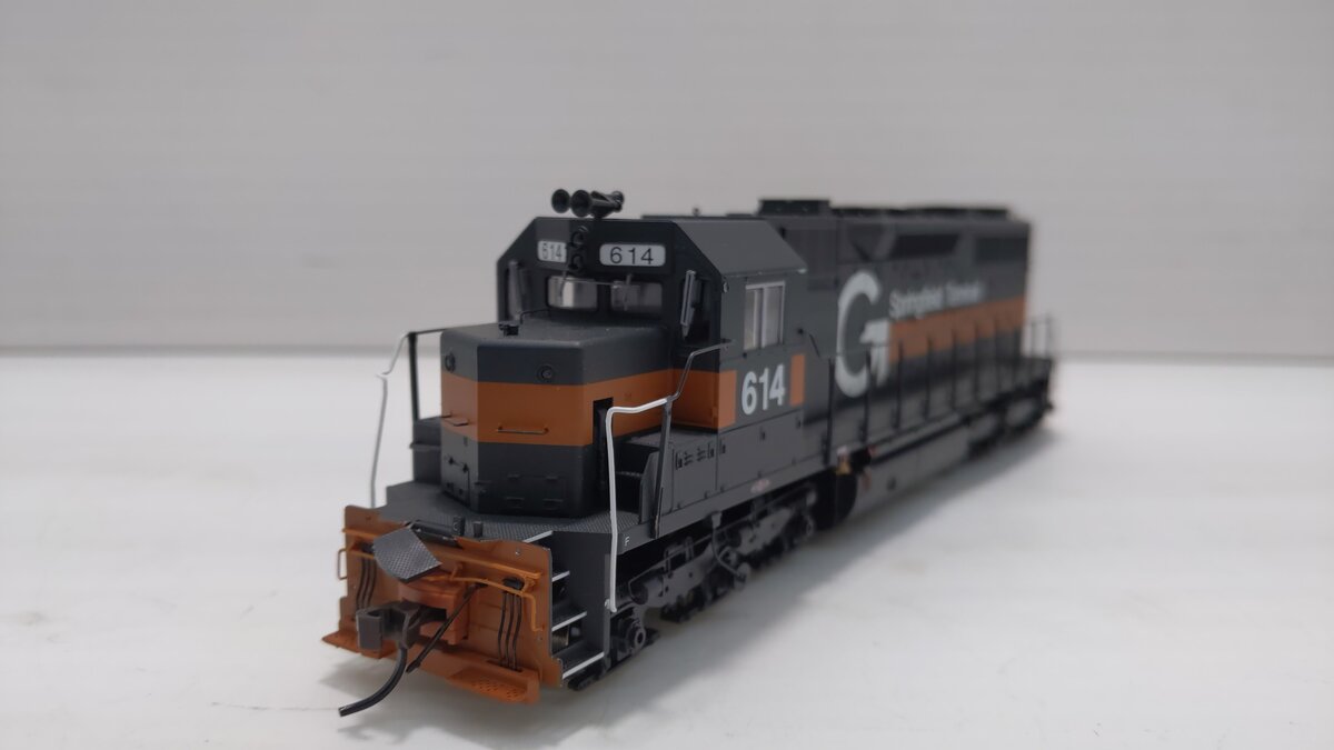Atlas 7044 HO Amtrak FP7 Diesel Locomotive #123