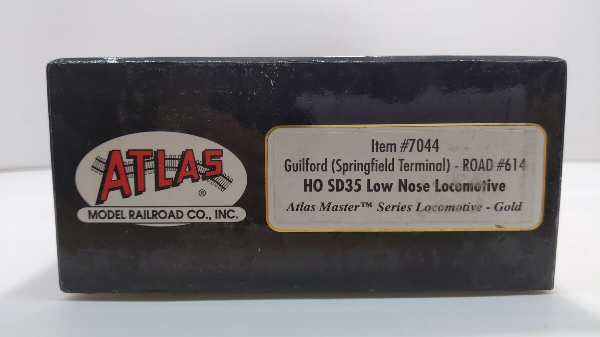 Atlas 7044 HO Amtrak FP7 Diesel Locomotive #123