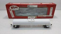 Atlas 20000091 HO Scale Dow 20,700 Gallon Tank Car #4743