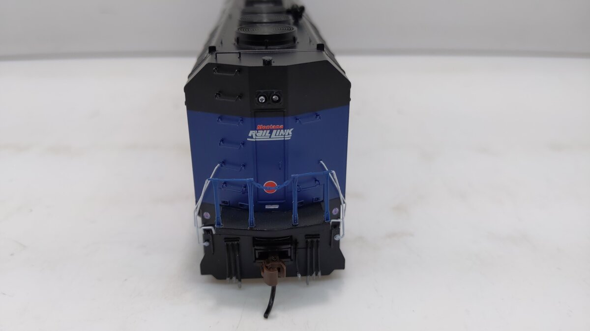 Athearn G67590 HO Montana Rail Link F45 Diesel Locomotive #390