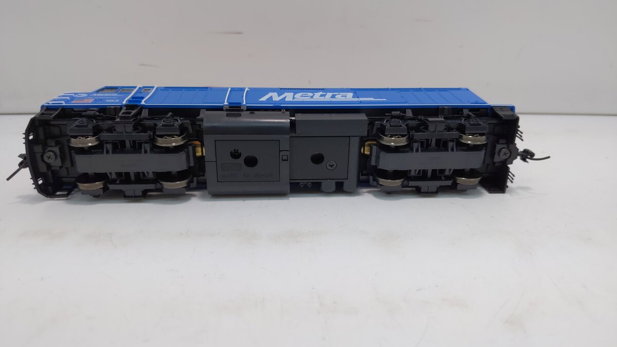 Kato 37-6573 HO Chicago Metra 