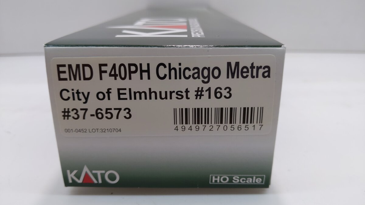 Kato 37-6573 HO Chicago Metra 