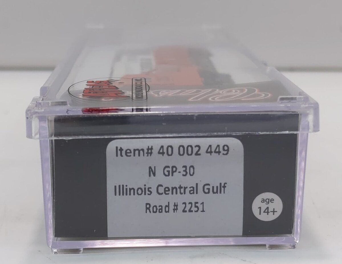 Atlas 40002449 N Illinois Central Gulf EMD GP30 Diesel Loco #2251 - Standard DC