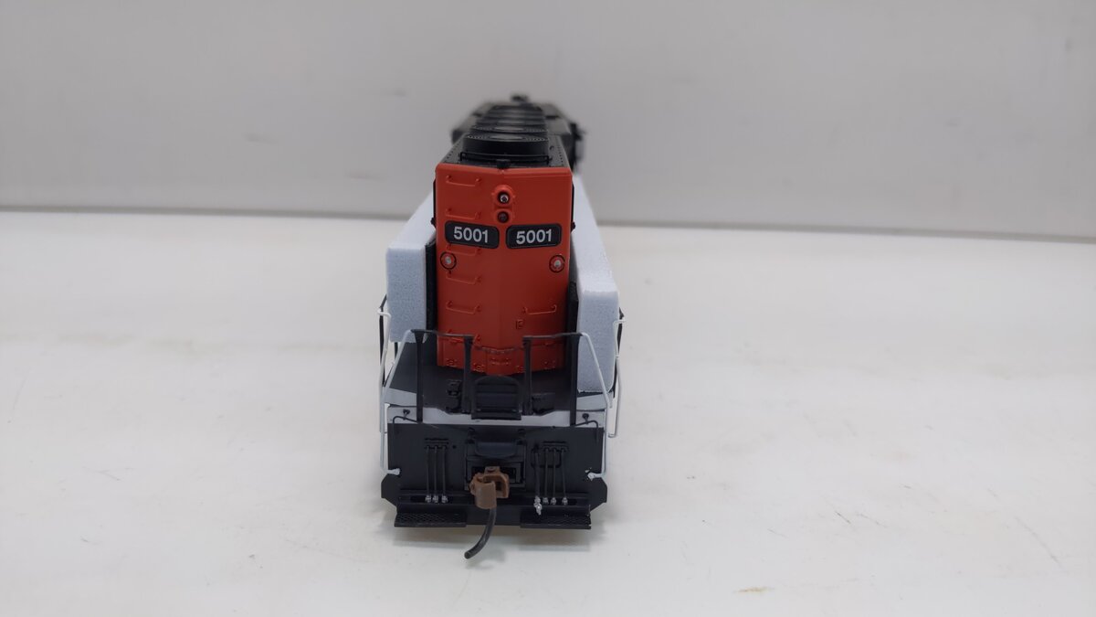 Athearn 98756 HO Canadian National SD40 Diesel Locomotive RTR #5001