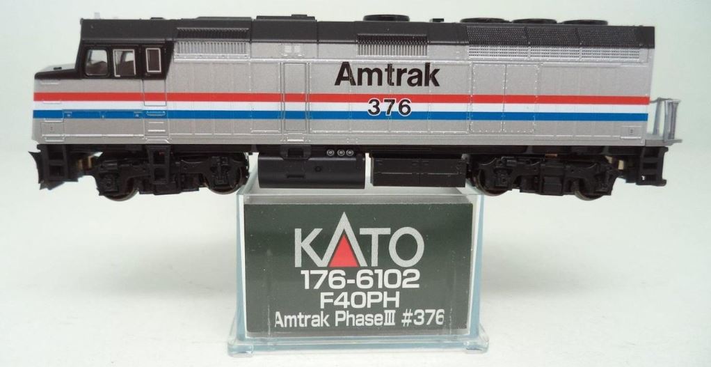 Kato 176-6102 N Amtrak F40PH Phase III Diesel Locomotive #376