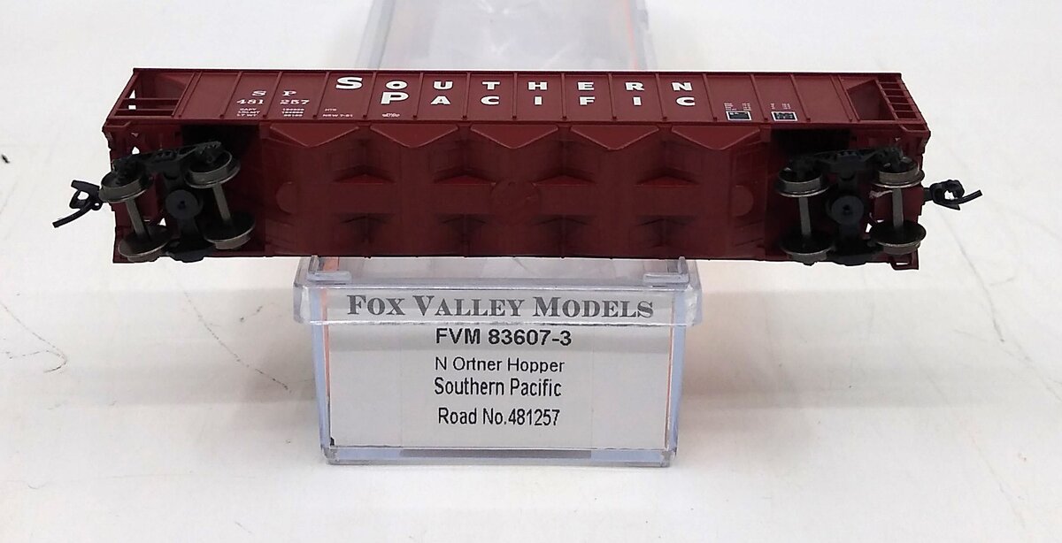 Fox Valley Models 83607-3 N SP Ortner 5 Bay Rapid Discharge Hopper #481257