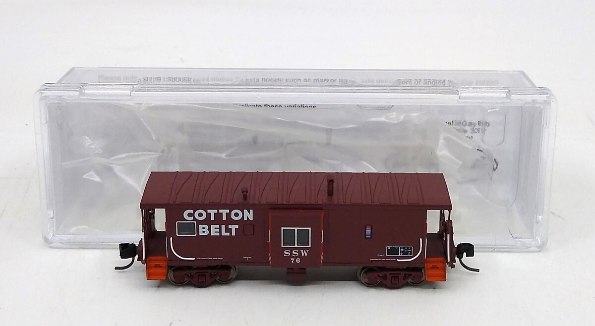 Bluford Shops 44111 SSW Cotton Belt Bay Wndw Cab #76