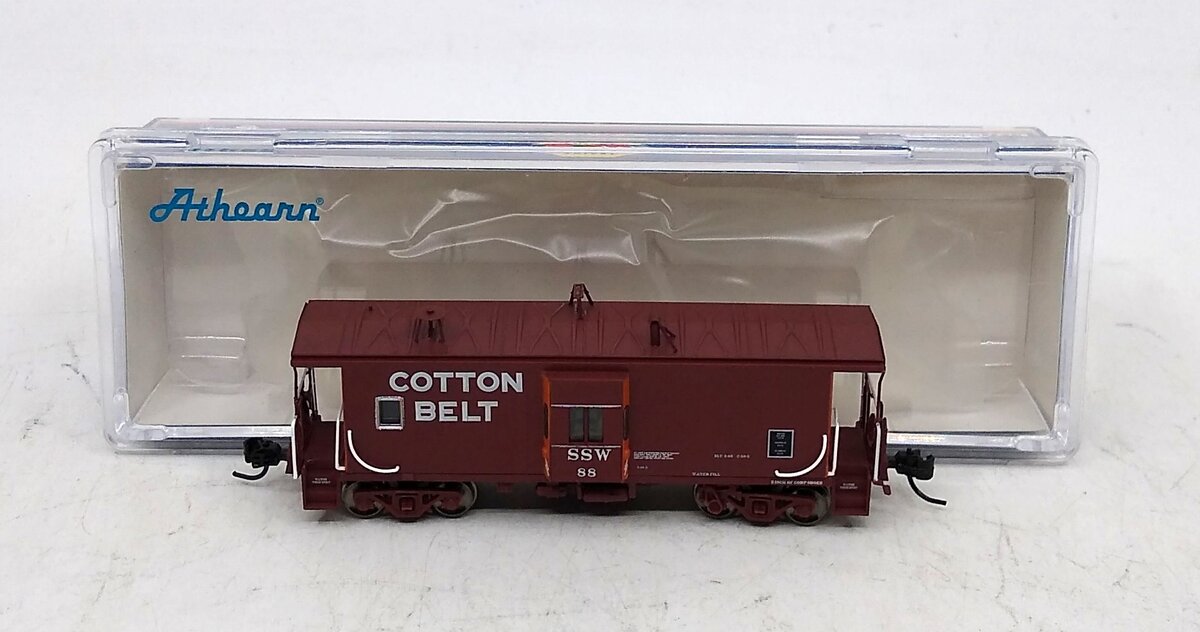Athearn 26705 N Cotton Belt SSW Bay Window Caboose #88