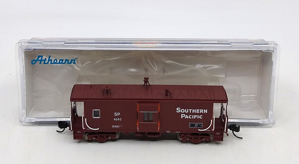 Athearn 26709 N Southern Pacific Bay Window Caboose #4640