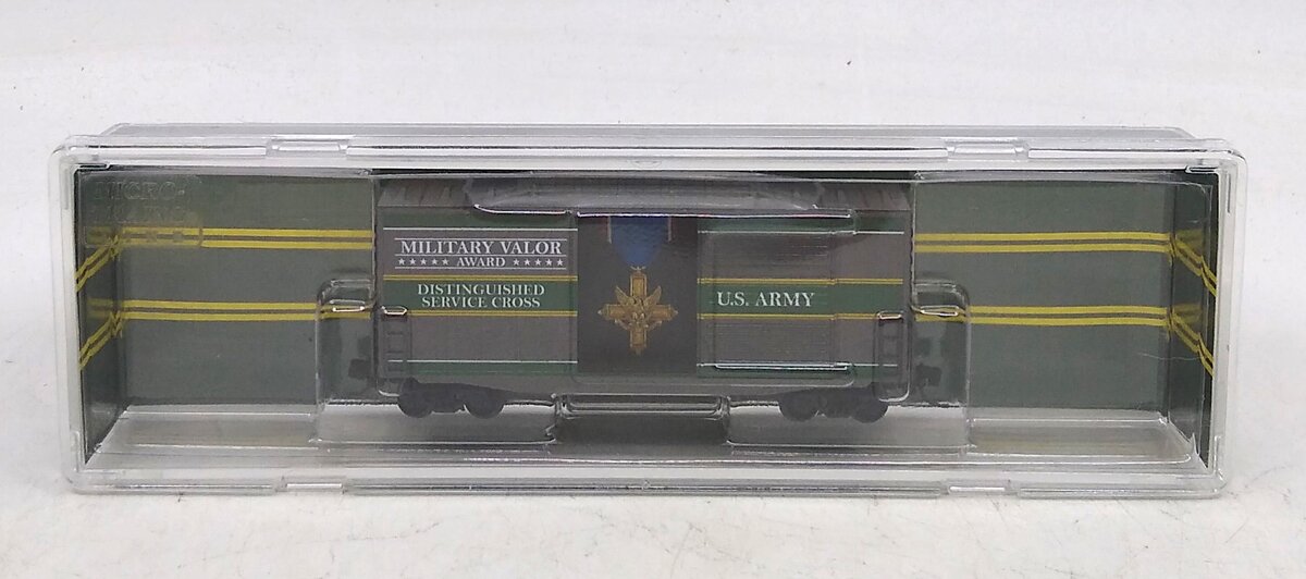 Micro-Trains 10100769 N U.S. Army Distinguished Service Cross 40' Box Car