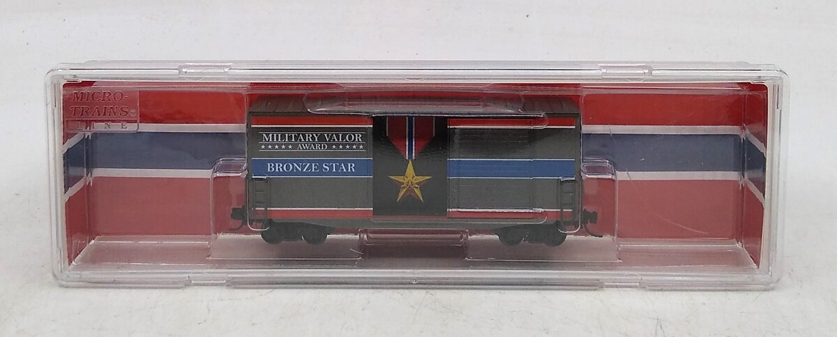 Micro-Trains 10100773 N Bronze Star Military Valor Award 40' Hy-Cube Box Car