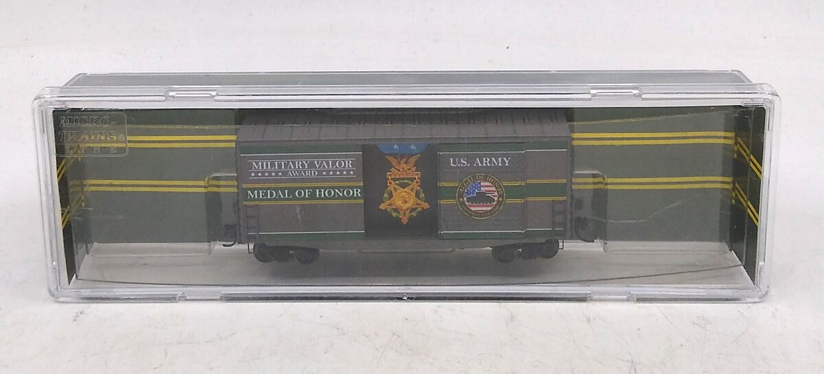 Micro-Trains 10100760 N U.S. Army Military Valor Award 40' Boxcar