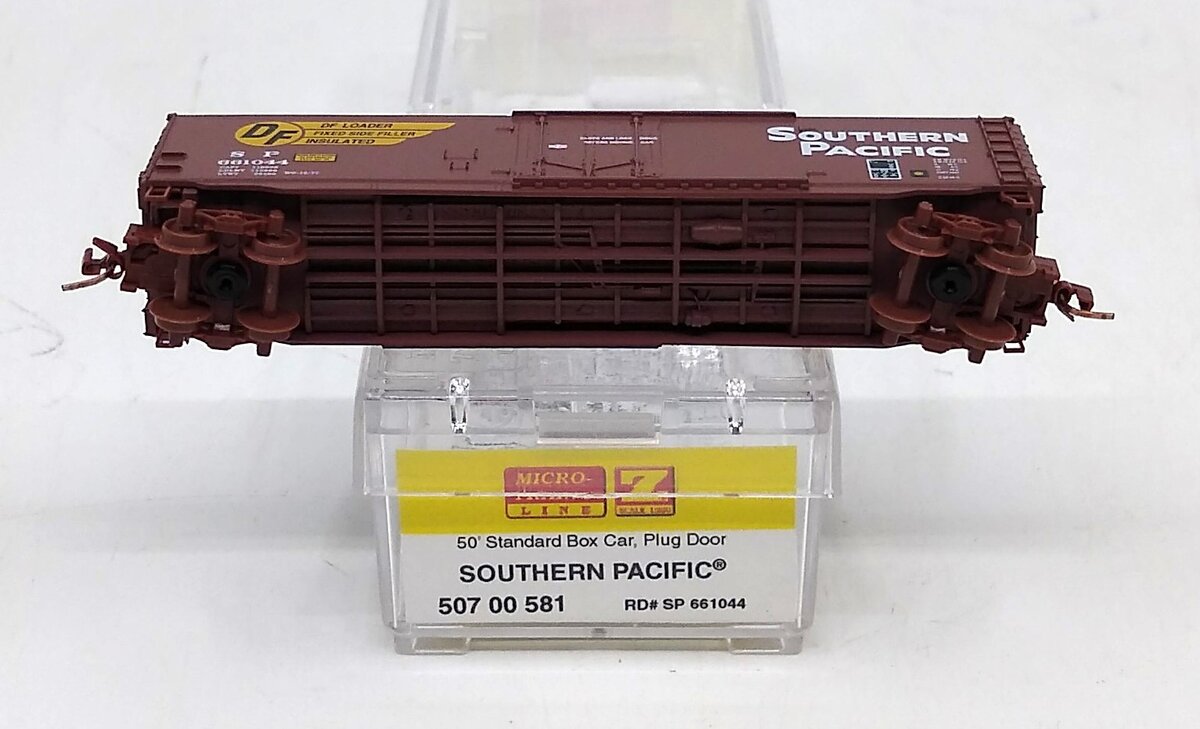 Micro-Trains 50700581 Z Southern Pacific 50' Plug-Door Box Car #661044