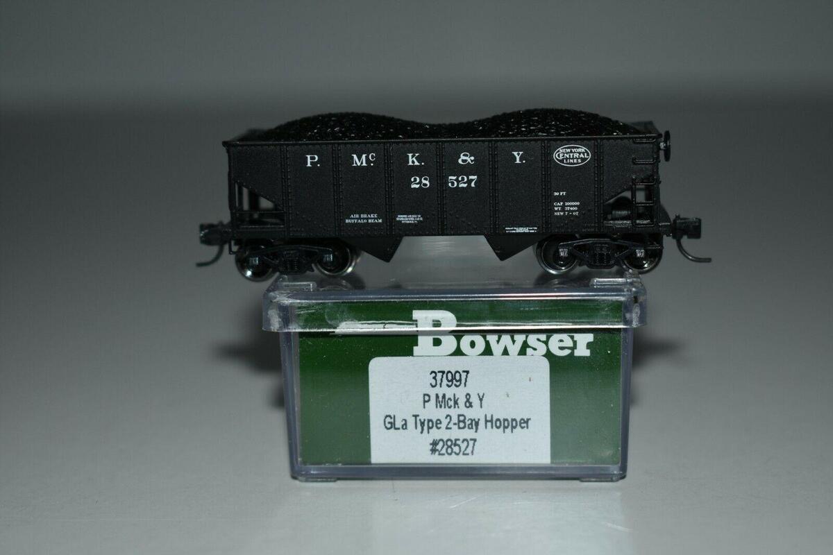 Bowser 37997 N Scale PM&Y GLa Hopper Car - Ready to Run #28527