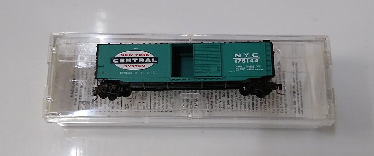 Micro-Trains 50500280 Z New York Central 50' PS-1 Standard Box Car #17144